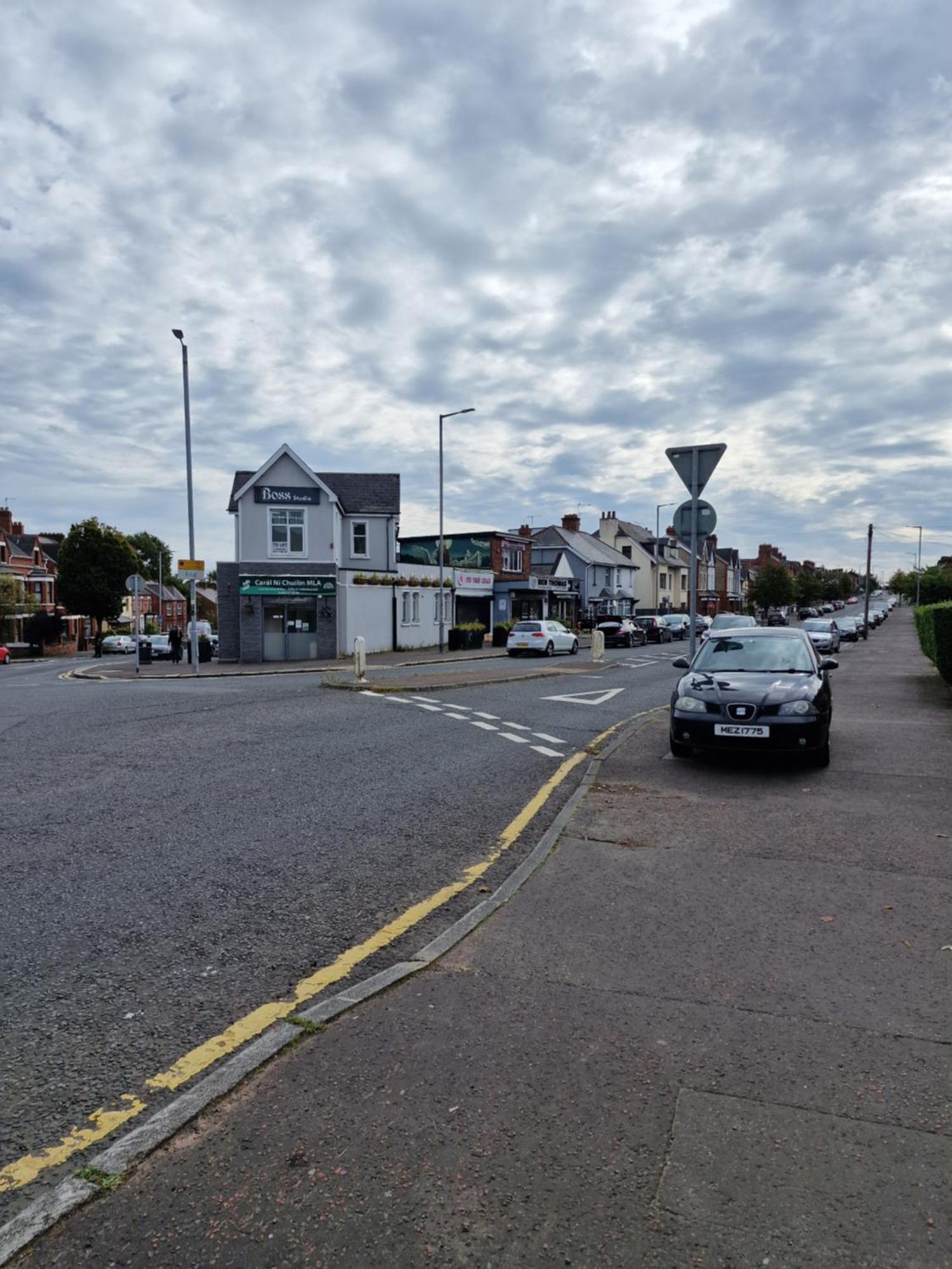 Хостел Aunty Katie'S House, Ni Tourist Board Certified & Located On The Main Oldpark Road To Belfast, With Free Continental Breakfast & Free Ultra Fast Sky Internet, Free Sky Sports & Free Sky Cinema, Self-Check In After 10Pm Gmt Екстер'єр фото